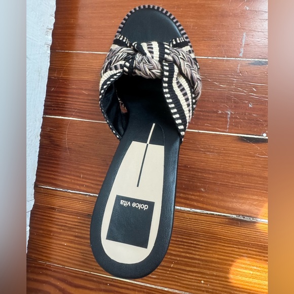 NEW DOLCE VITA “Brilah” Black and Cream Heels Sz 9 - Picture 5 of 13